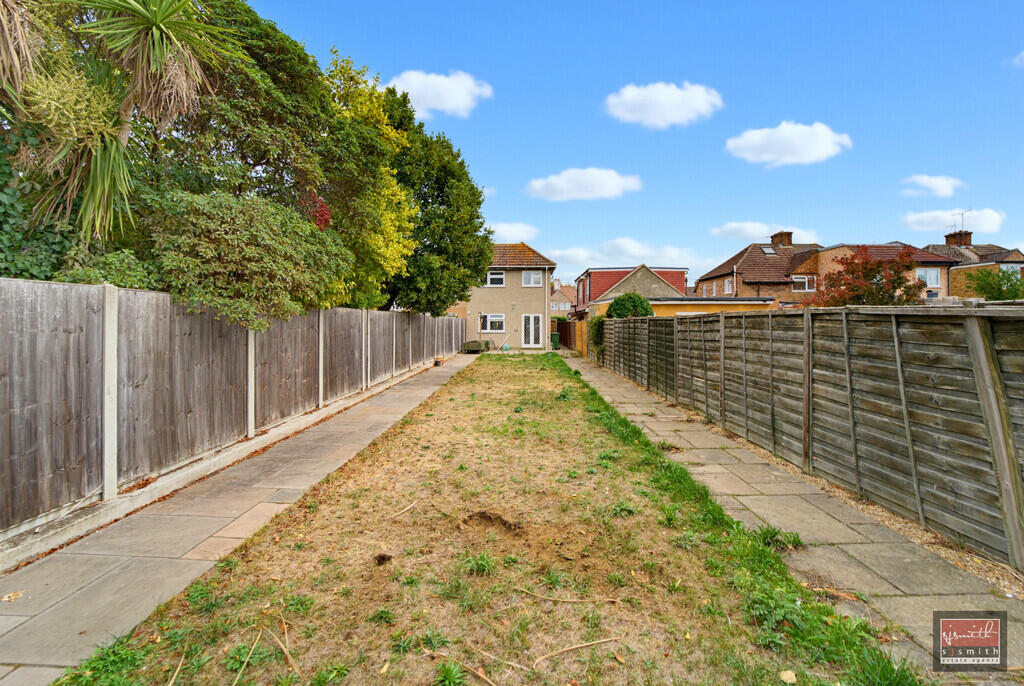 House in Spelthorne, Surrey - View 3