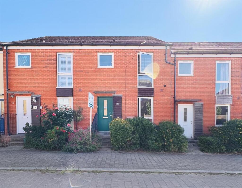 Main image of property: High Leaze Road, Patchway, BS34