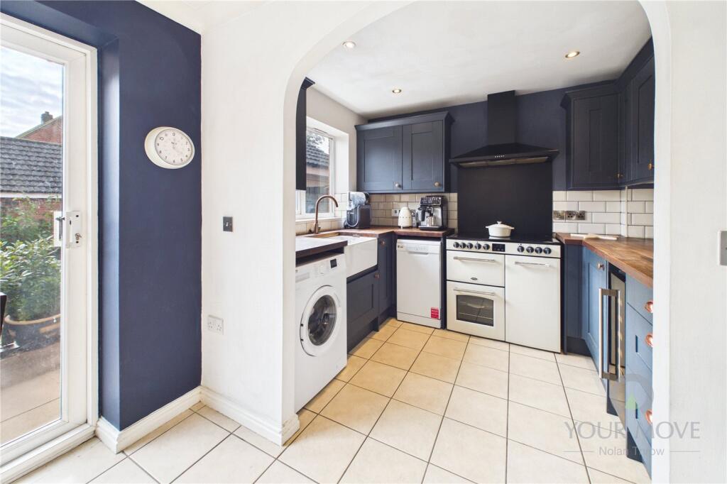 House in Northampton - View 5