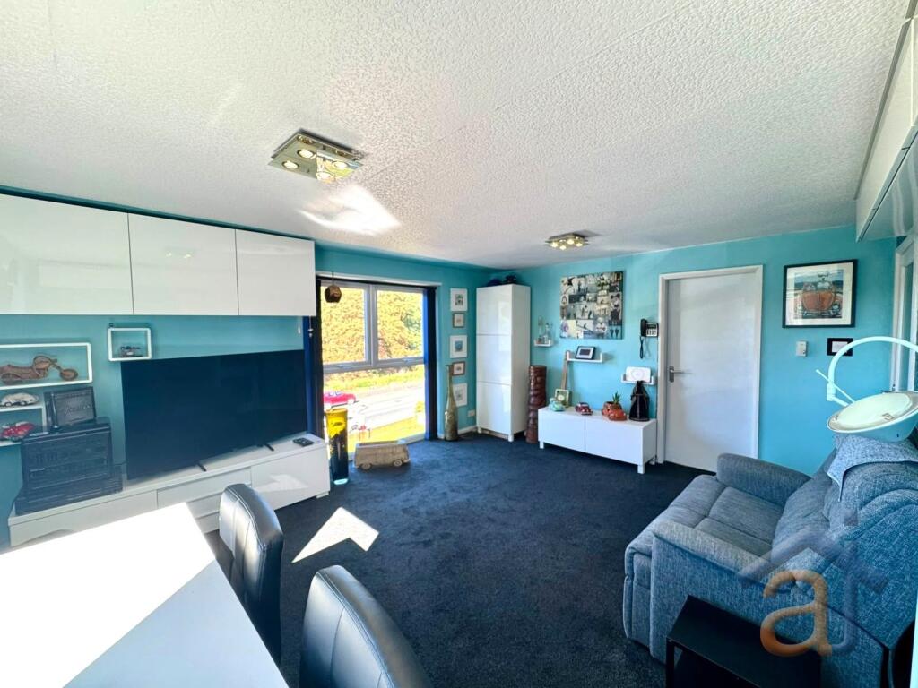 Apartment in Preston - View 4