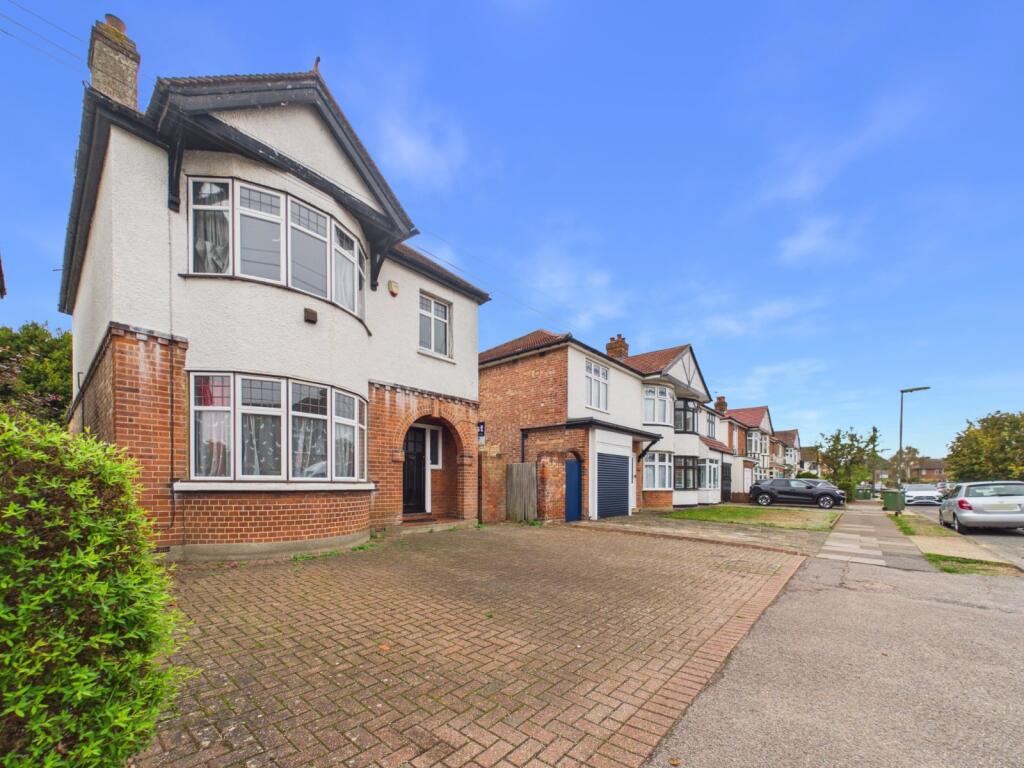 Main image of property: Park Avenue, Staines-Upon-Thames, Middlesex, TW18