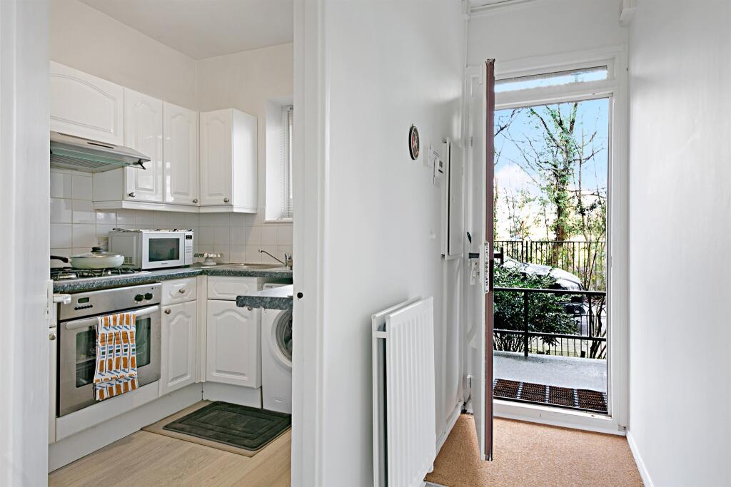 Apartment in London - View 2