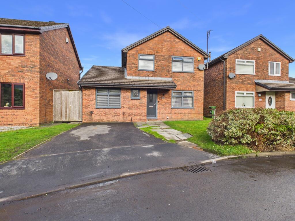 Main image of property: Grizedale Close Carrbrook, Carrbrook, Stalybridge, SK153NQ