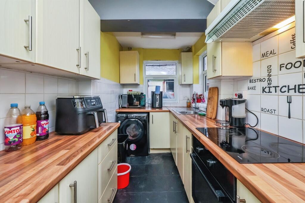 North Street, Huthwaite, Sutton-In-Ashfield photo 4