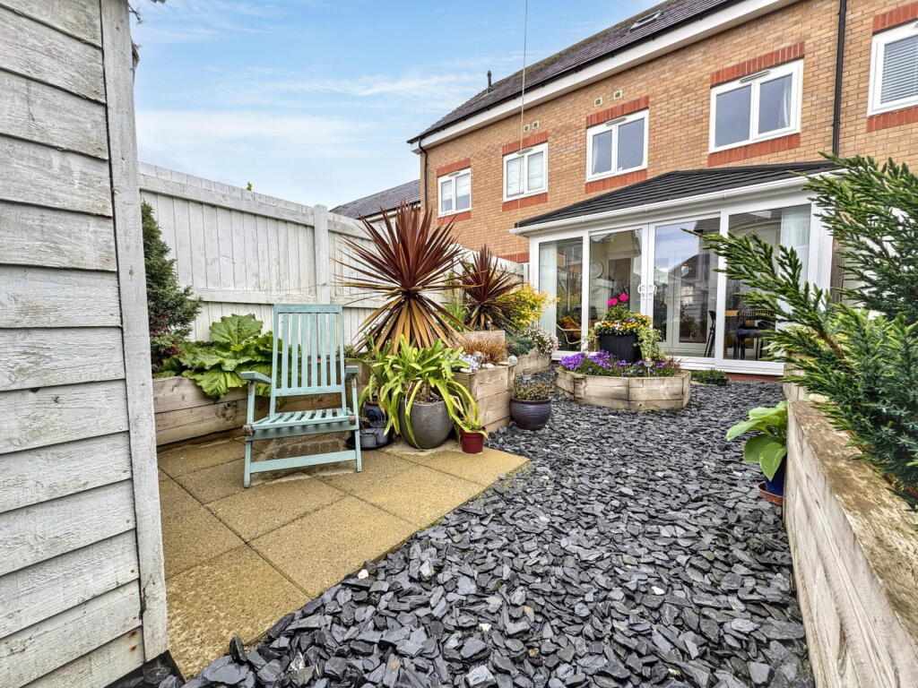 Plas Hesketh, Abergele, LL22 8FL photo 4