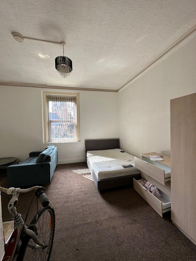 Main image of property: -39, Stretford Road, Trafford, M41