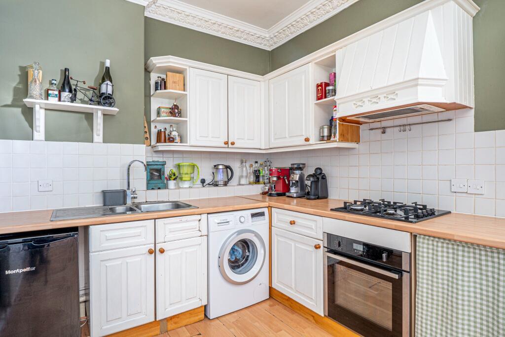 Apartment in Salisbury - More