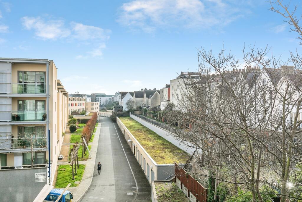 Apartment in Bristol, Canon's Marsh, Spike Island - More