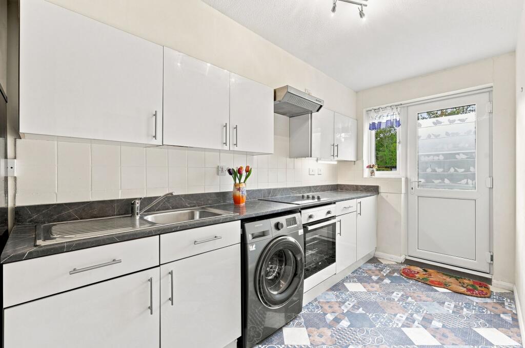 Apartment in Brentwood, Ingatestone and Fryerning - View 3