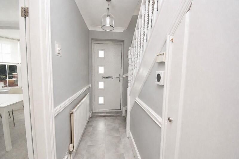 House in London - View 5