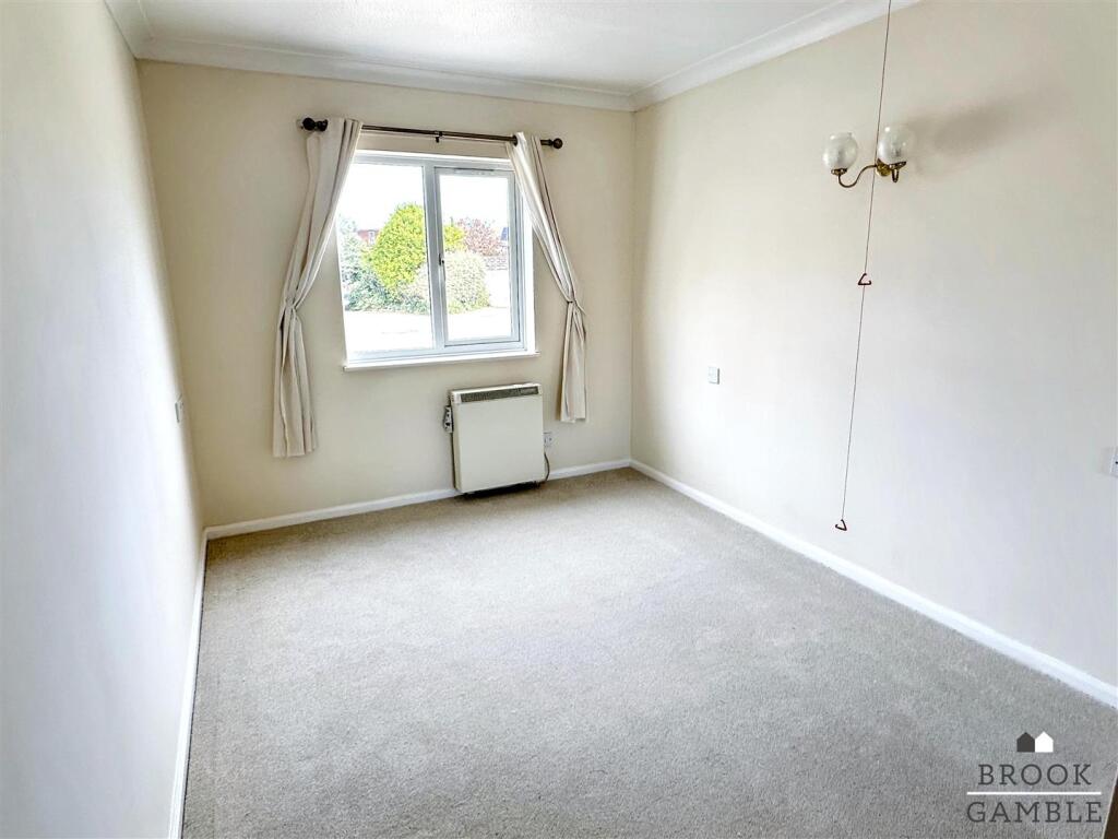 Wannock Road, Eastbourne photo 4
