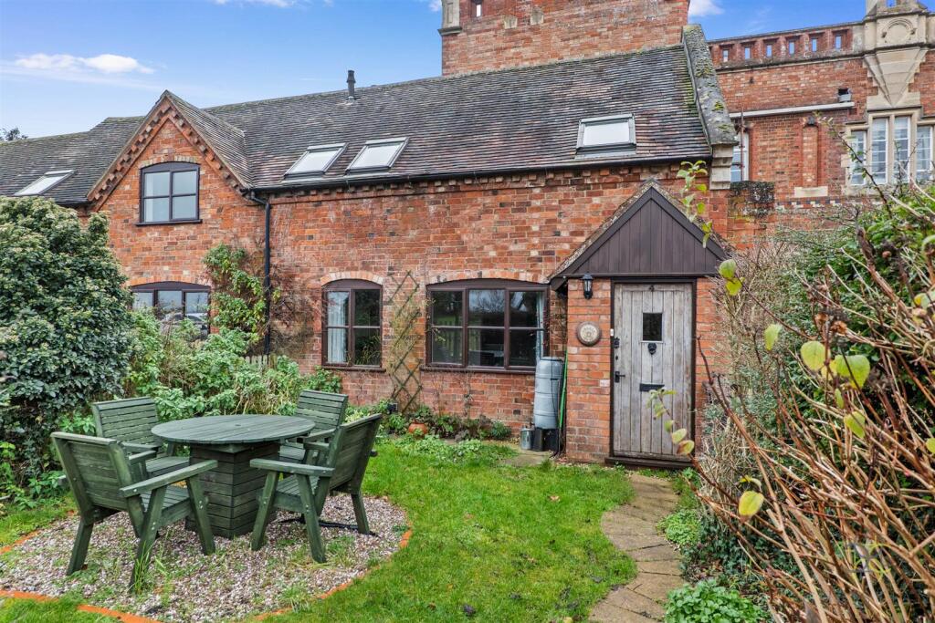 Main image of property: Mount Pleasant, Pershore