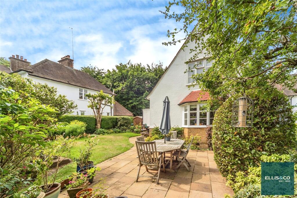 Creswick Walk, Hampstead Garden Suburb, NW11 photo 3