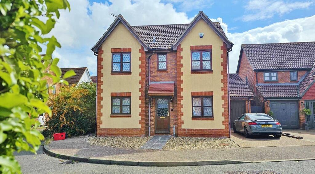 Main image of property: Oxborrow Close, Kirby Cross, Essex