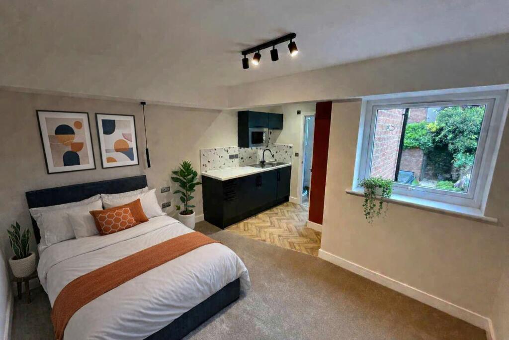 Main image of property: Valley Road, Chesterfield