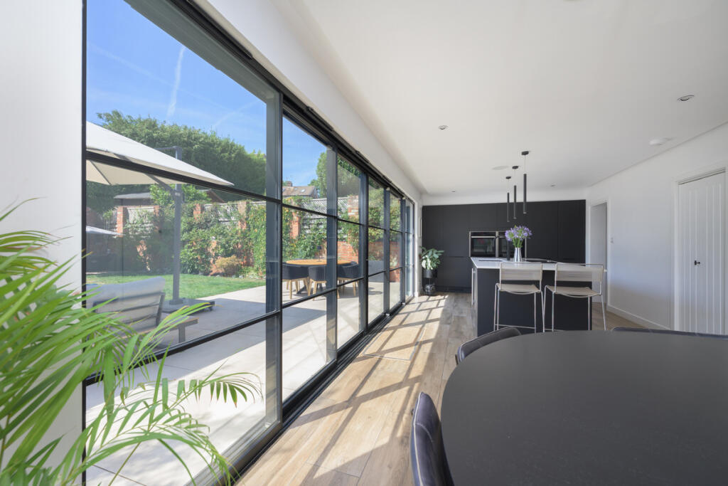 House in Marlow, Buckinghamshire - View 5