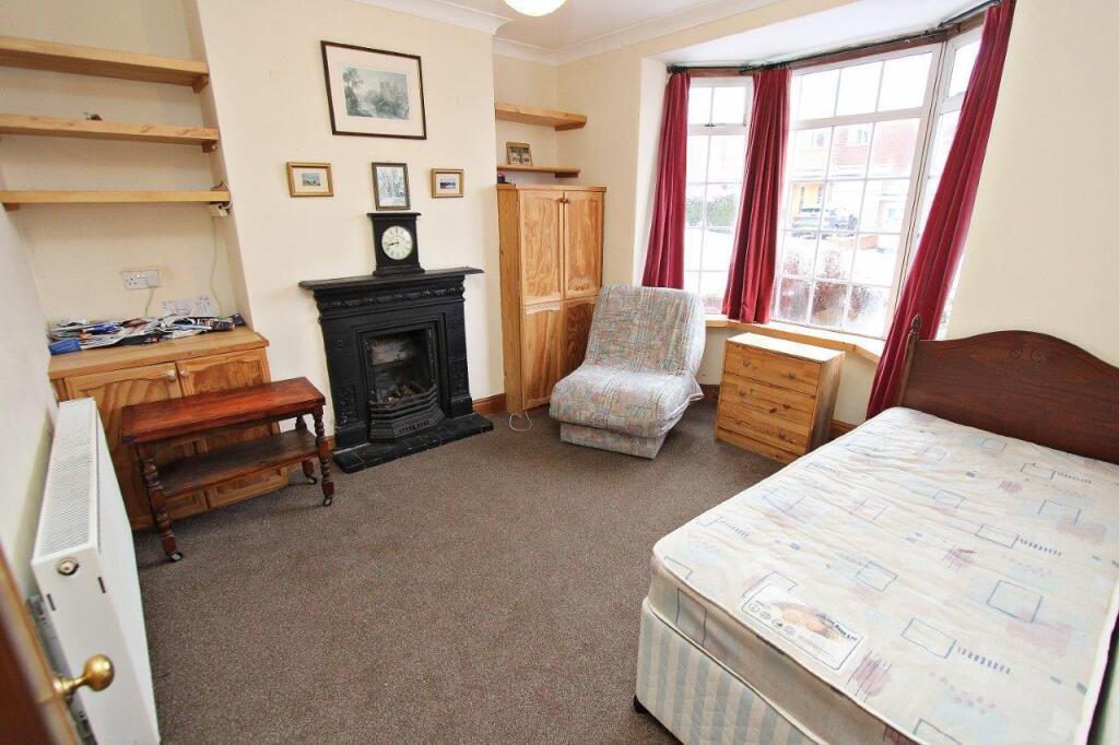 16 Lowes Barn Bank, Nevilles Cross - More