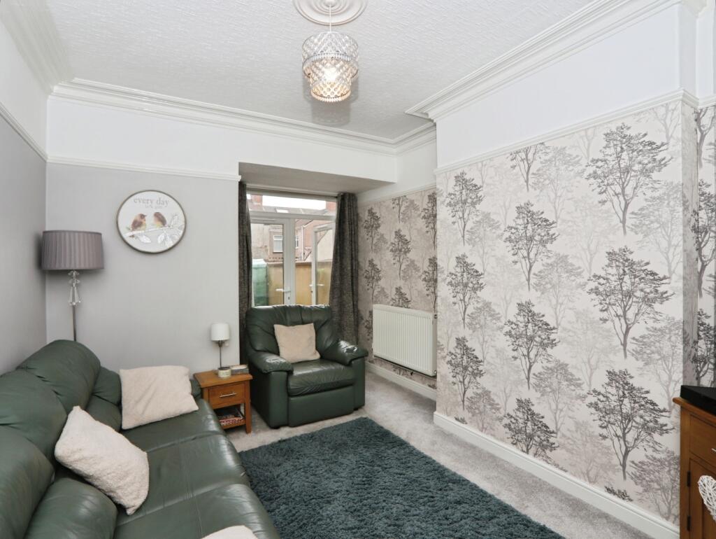 House in Newport - View 4