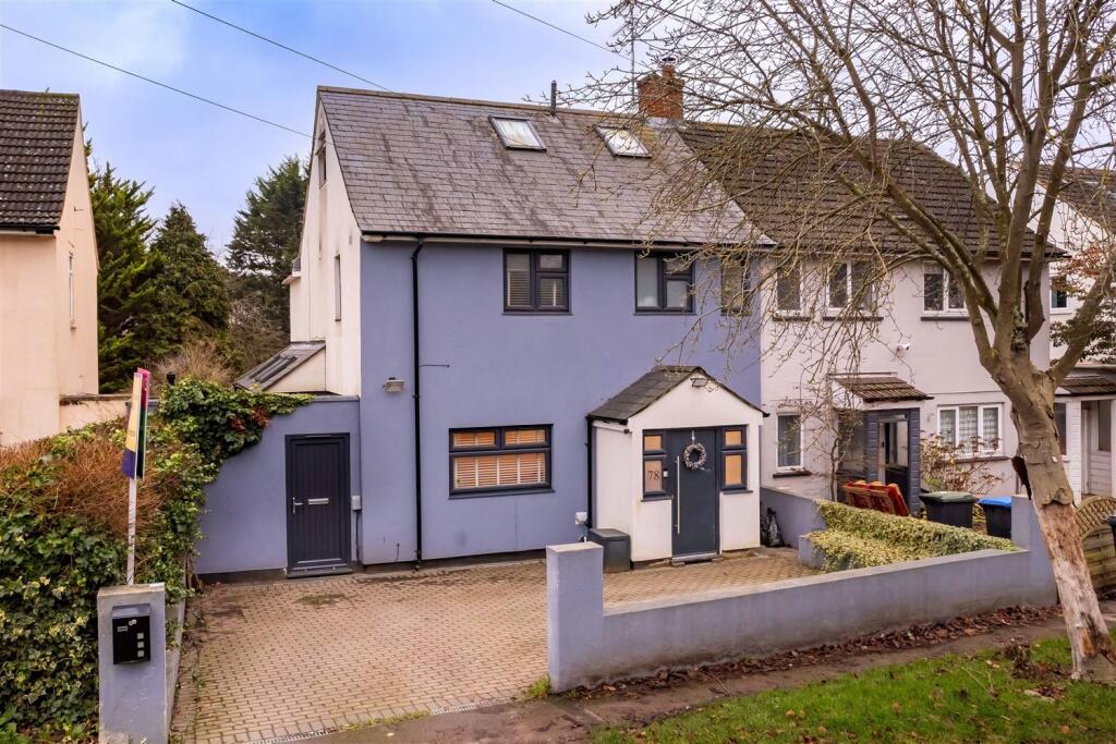 4-bed semi-detached on Ivy Chimneys, Epping, £690,000
