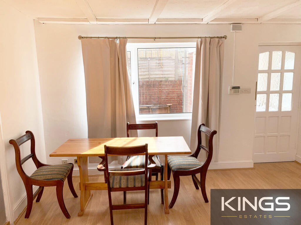 Main image of property: Shaftesbury Avenue, Southampton