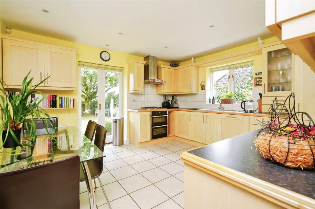 House in Cotswold, Upper Rissington - More