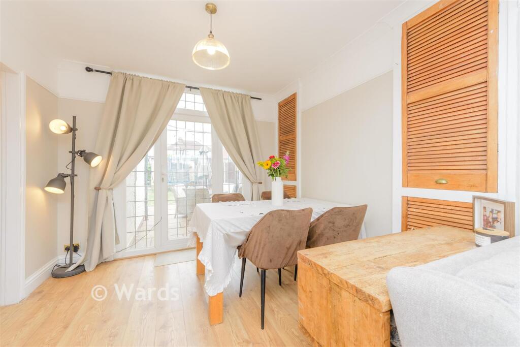 House in London - View 3
