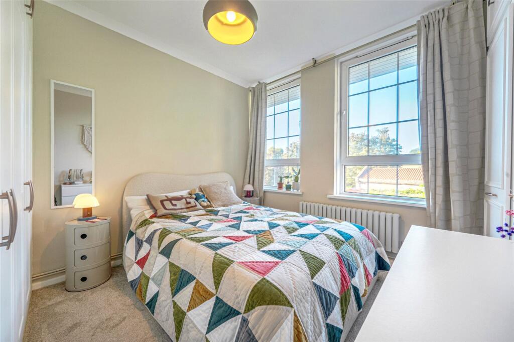 Apartment in London - View 5
