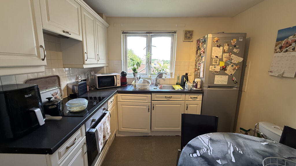 Apartment in Edinburgh - View 4