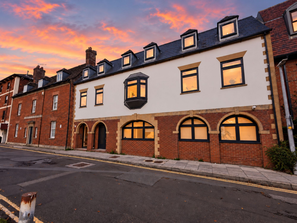 Apartment in Swindon, Lakeside, South Swindon - View 2