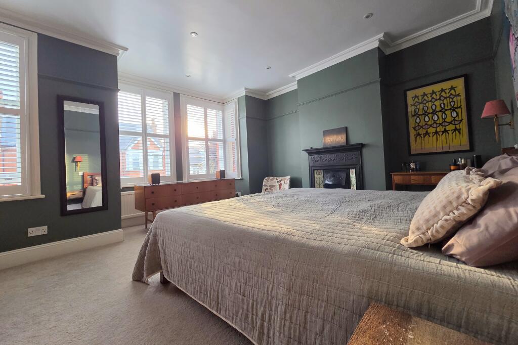 House in London, Brentham Garden Suburb, Perivale - More