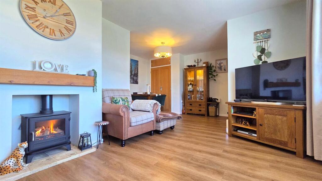 House in Great Yarmouth, Bradwell - View 3