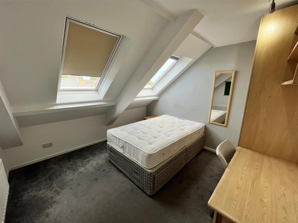 House in Newcastle upon Tyne, Cradlewell, Sandyford - More