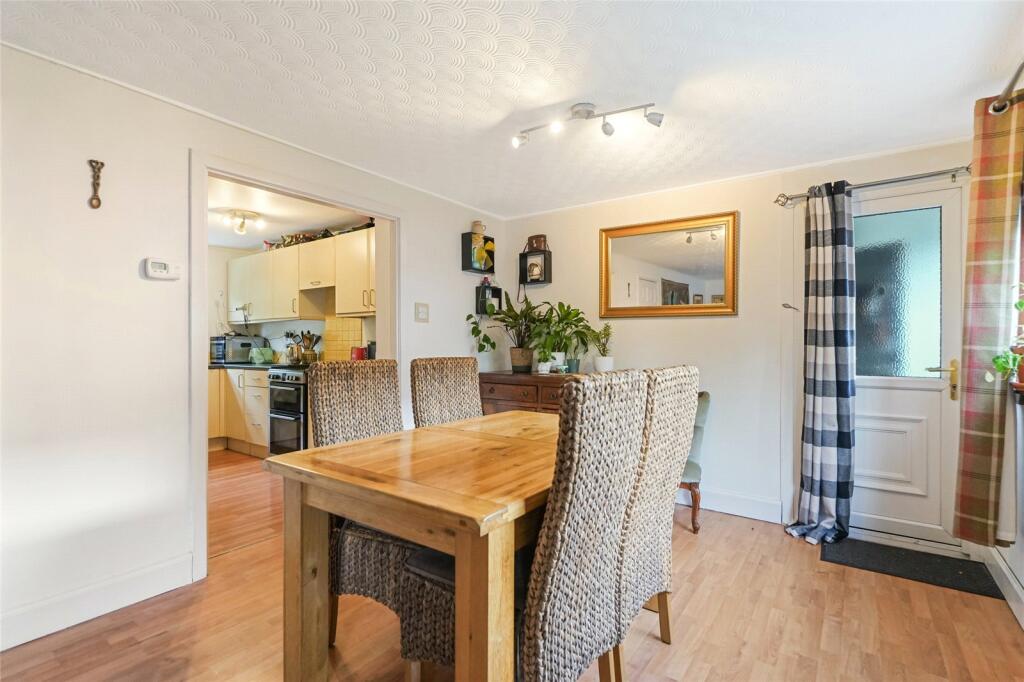 House in Cumbernauld, North Lanarkshire - More