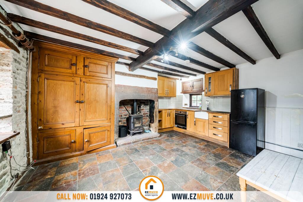 House in Wakefield - View 4