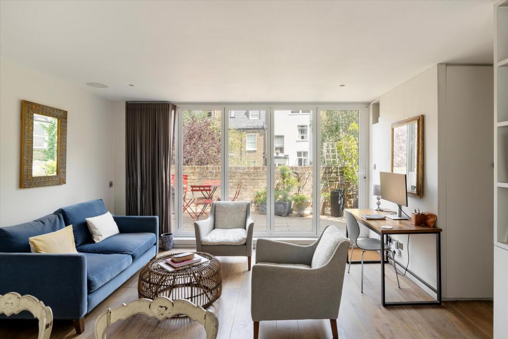 Main image of property: Powis Square, Notting Hill, W11