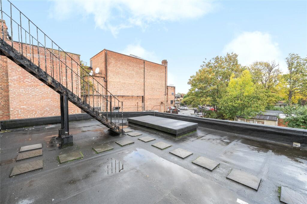 Apartment in Beckenham - View 5