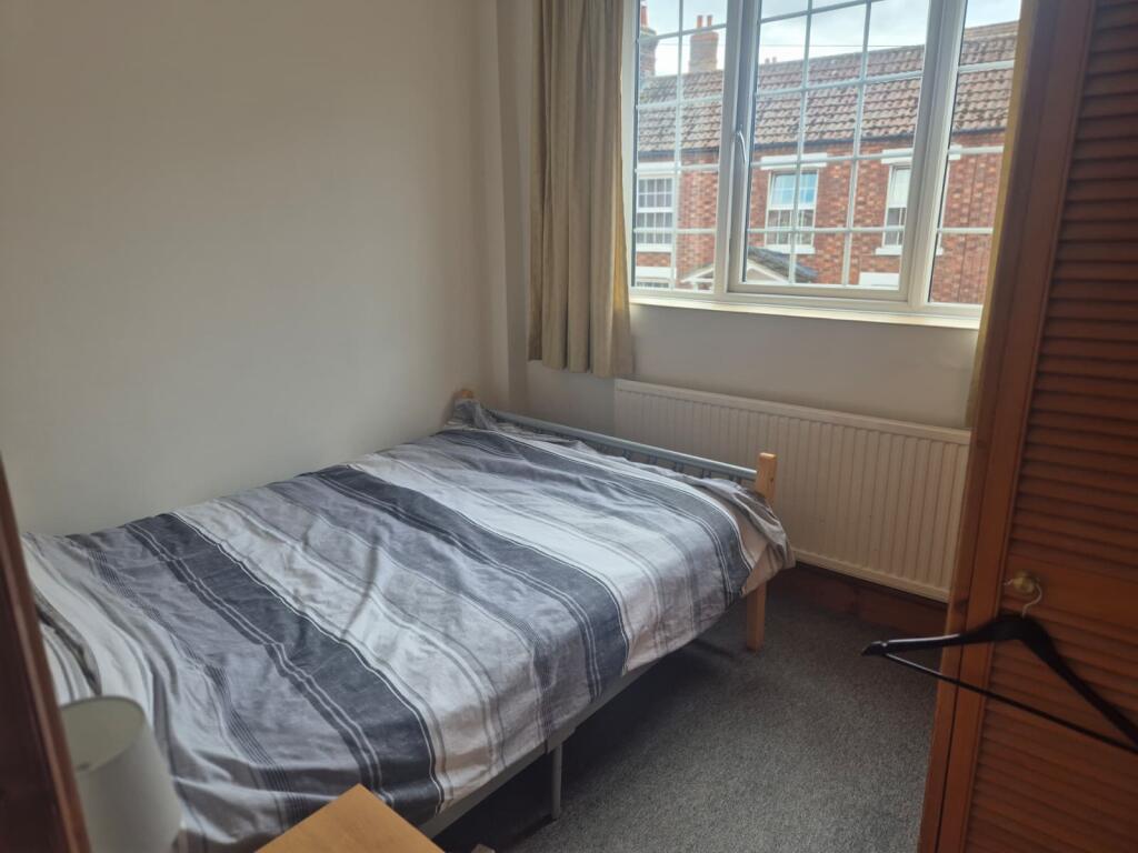 Apartment in Northampton - View 4