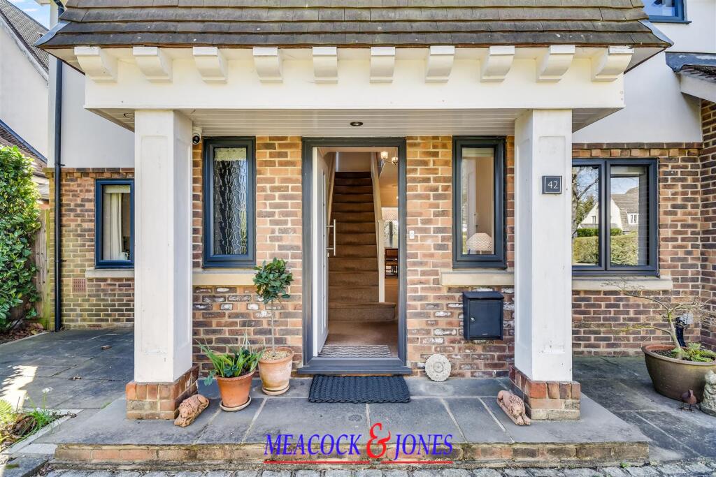 Park Avenue, Hutton, Brentwood - View 4
