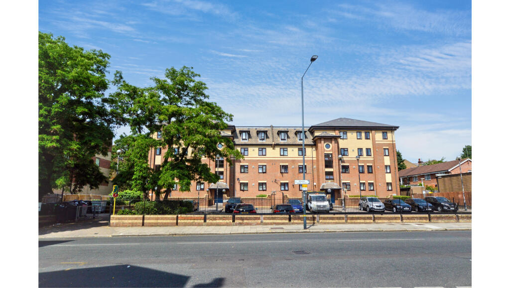 Main image of property: Flat 23, Sheil Court, 292 - 294 Willesden Lane, Willesden, London, NW2