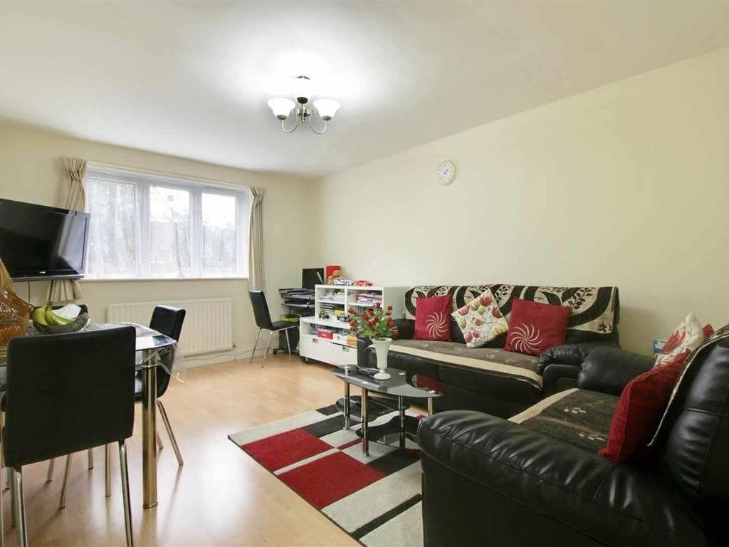 Apartment in Harrow - View 5