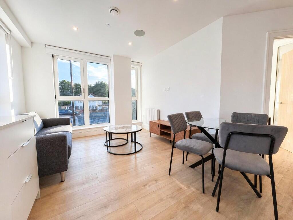 Beverley Way, London, SW20