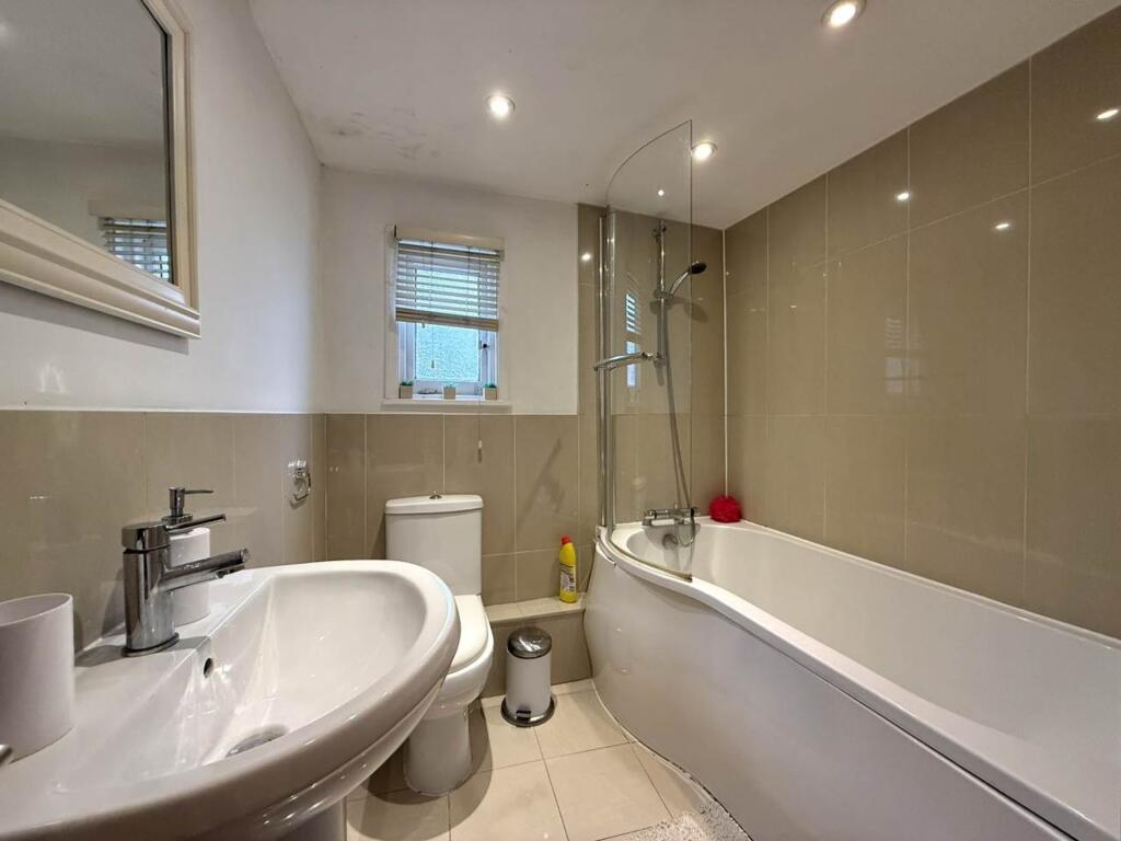 Apartment in Tonbridge - More