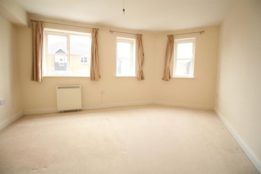 Apartment in Tonbridge - View 5