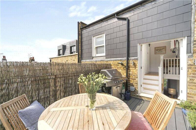 Apartment in London, Shepherd's Bush - View 3
