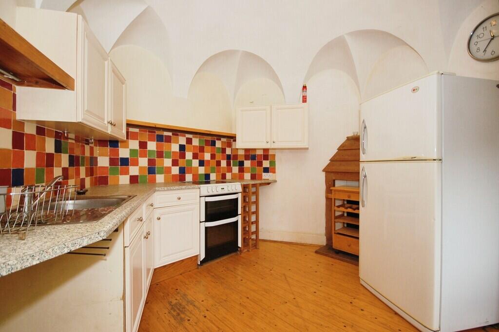 Apartment in Tonbridge - View 4