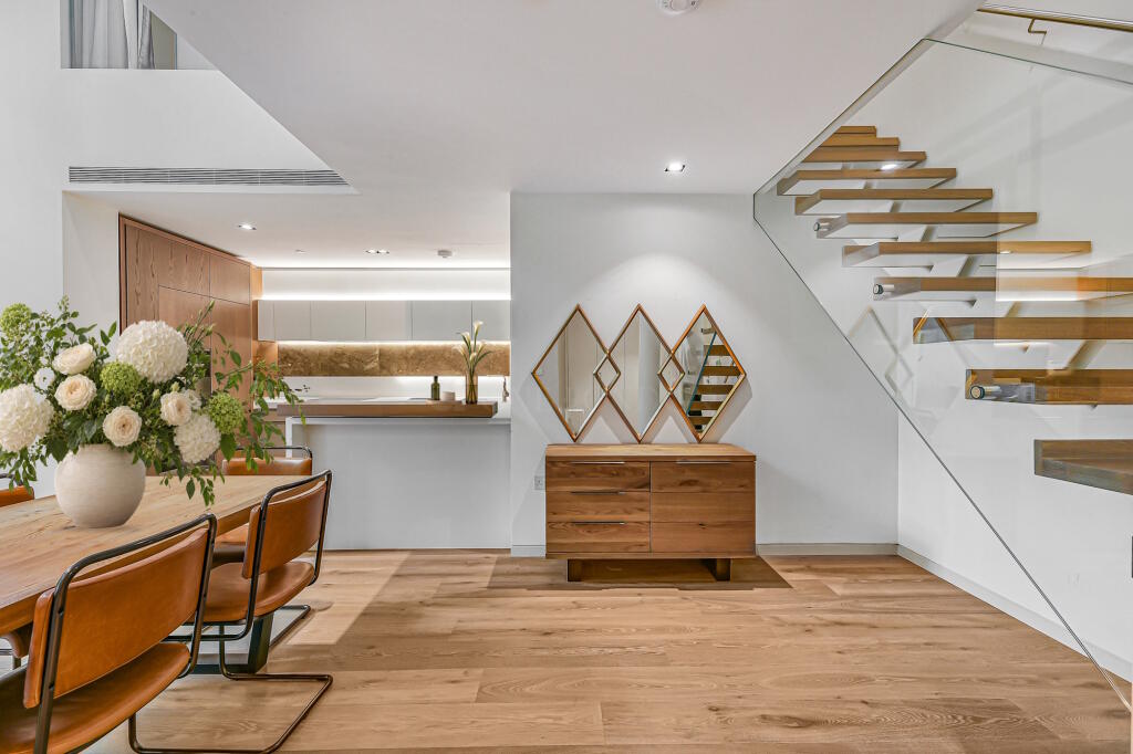 Apartment in London - More