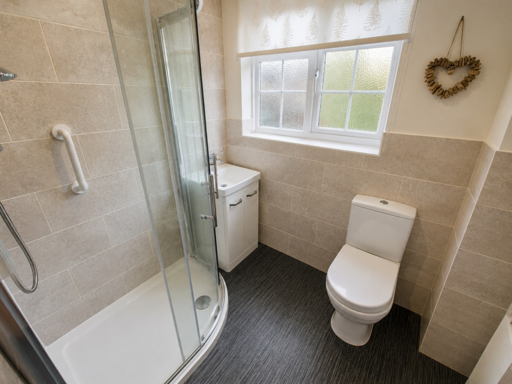 House in Luton - More