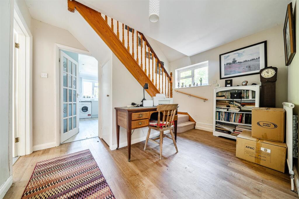 House in Guildford - View 5