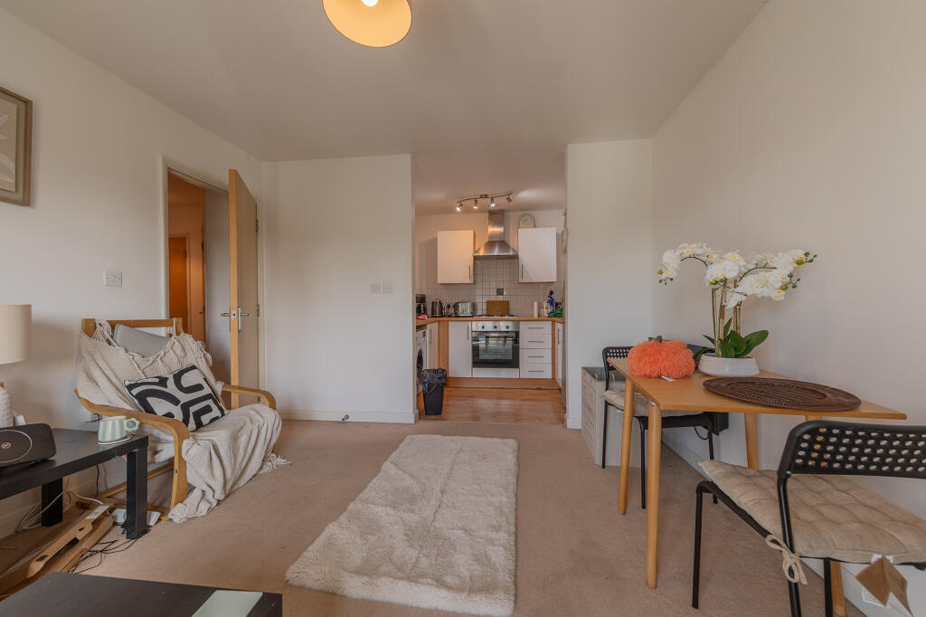 Apartment in Coventry - View 4