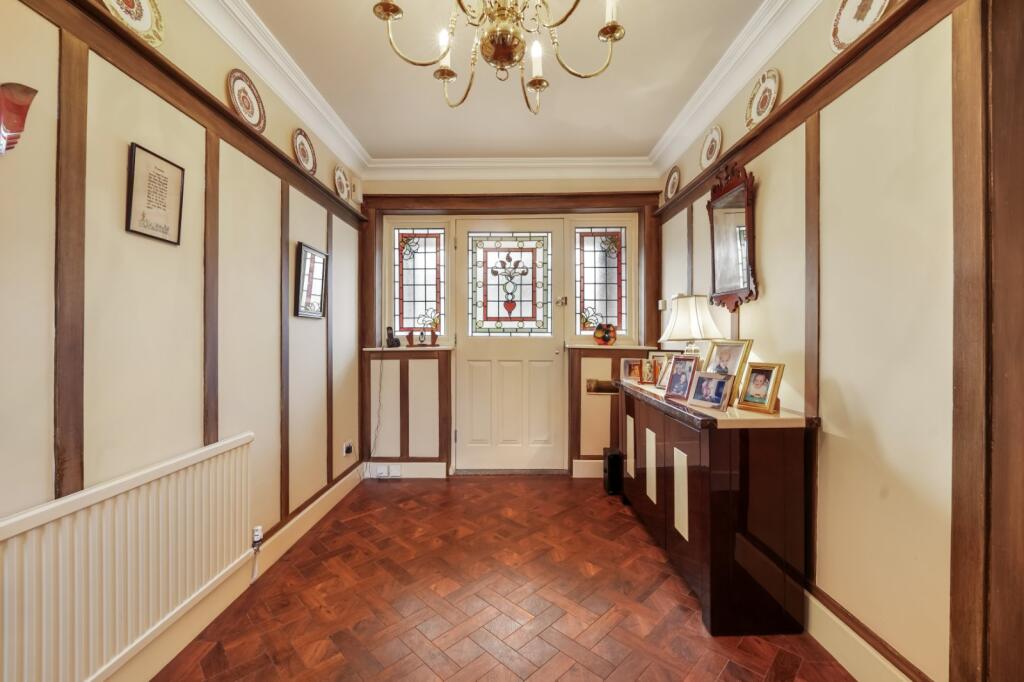 House in Rushcliffe, Abbey Park - View 4